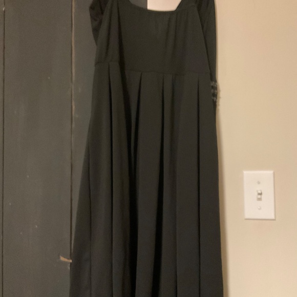 Little black dress …size medium. Purchased in Spain. - Picture 5 of 8